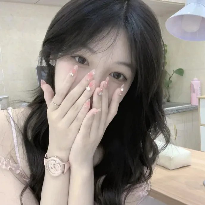 埃莱扎·施莱辛格：战妆